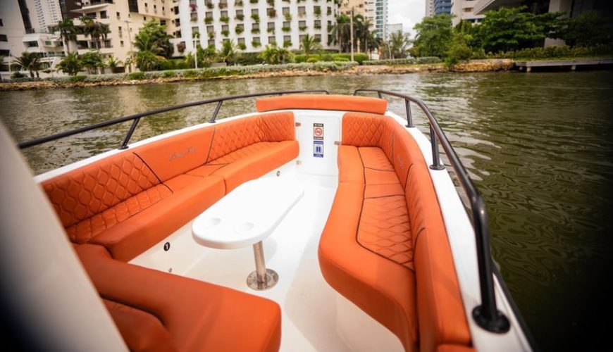 Celebra tus Momentos Especiales en el Mar: La Experiencia de Lujo en Yate con Zafiro Boat CTG